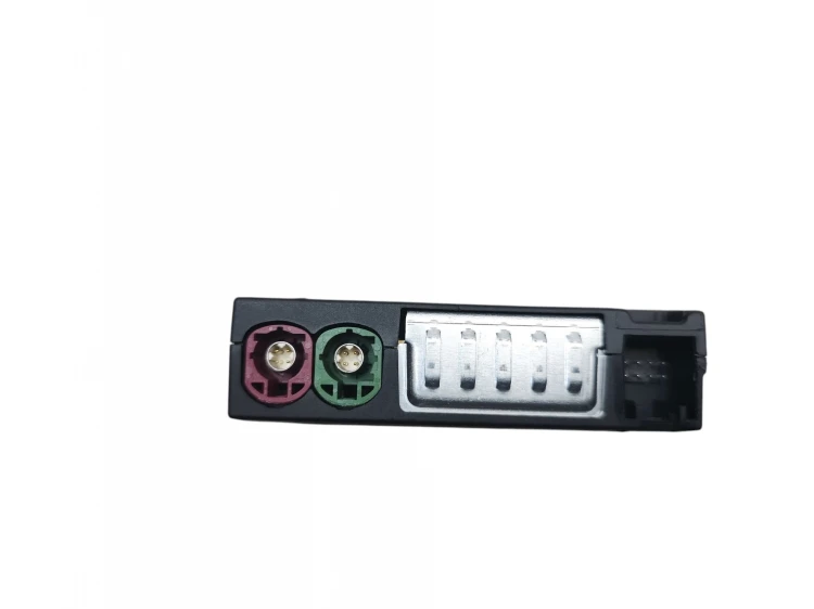 GNIAZDO USB AUX AUDI A4 B9 (2015-2019) 2.0 TDI 150KM 8W0035708