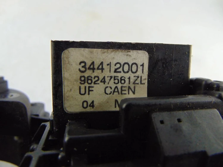 PRZEŁĄCZNIK ZESPOLONY CITROEN XSARA II 1.4 9624545180