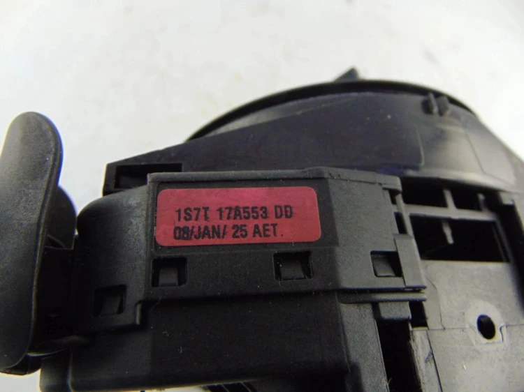 PRZEŁĄCZNIK ZESPOLONY FORD FIESTA MK6 LIFT 1.4 TDCI 1S7T-17A553-DD