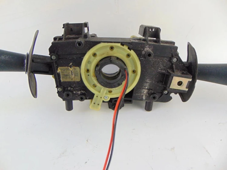 PRZEŁĄCZNIK ZESPOLONY RENAULT SCENIC I LIFT (1999-2003) 1.6 16V 7700846402