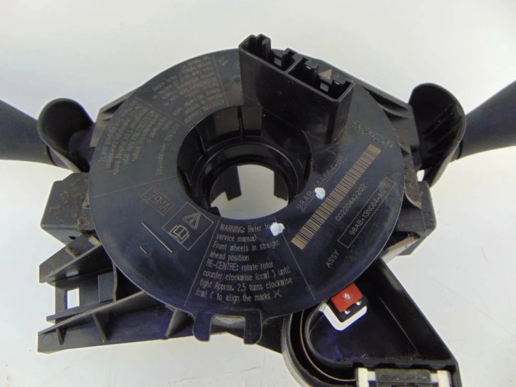 PRZEŁĄCZNIK ZESPOLONY FORD FOCUS MK1 1.6 16V 98AG 17A553 CC