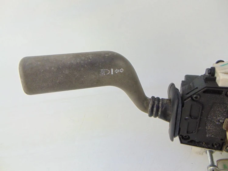 PRZEŁĄCZNIK ZESPOLONY VOLVO S40 1.9D 30808926