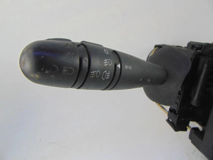 PRZEŁĄCZNIK ZESPOLONY RENAULT LAGUNA II (2001-2005) 8200012244