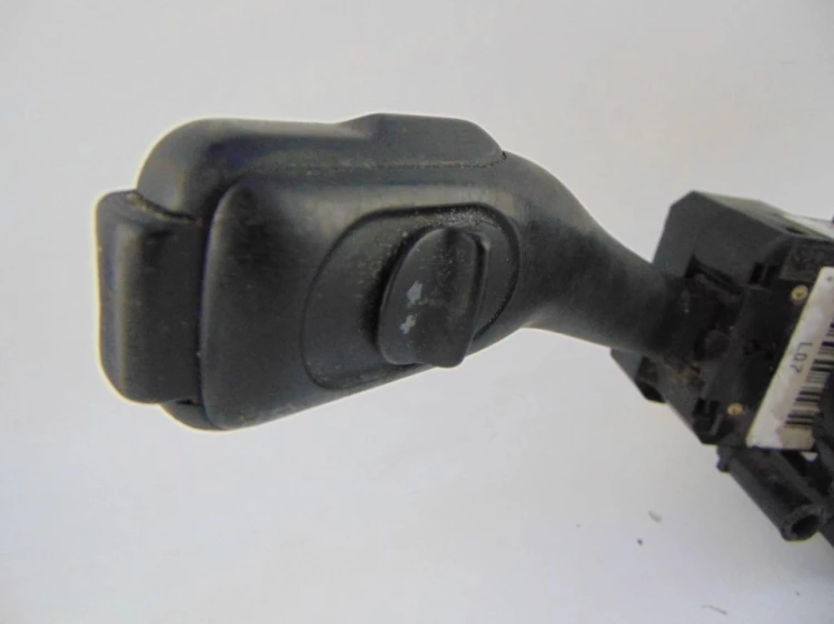 PRZEŁĄCZNIK ZESPOLONY AUDI A3 8L (1996-2000) 1.6 8L0953513H
