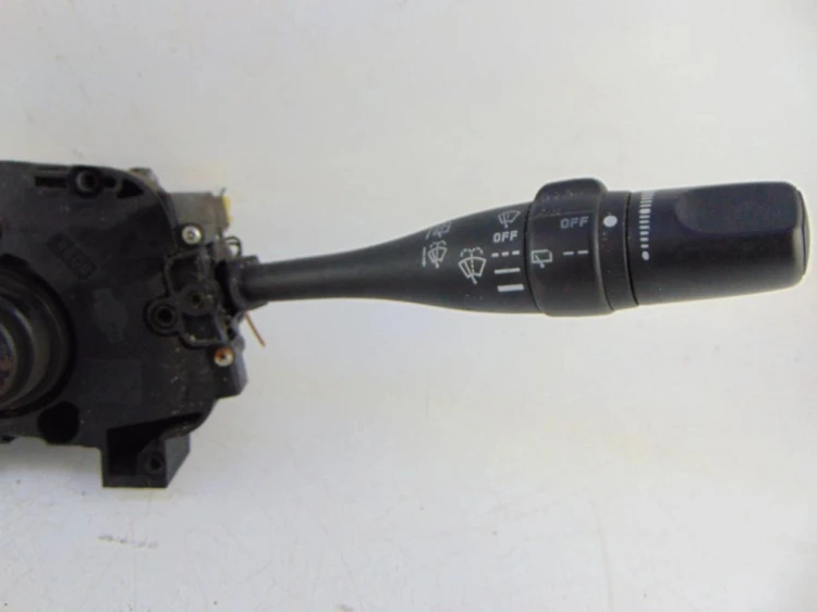 PRZEŁĄCZNIK ZESPOLONY NISSAN ALMERA N16(2000-2006) 1.5 DCI 54034851