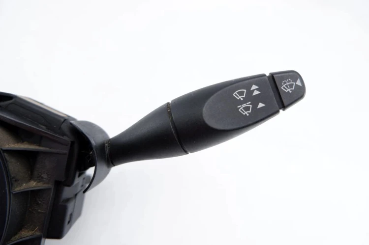 PRZEŁĄCZNIK ZESPOLONY FORD FOCUS MK1 (1998-2004) 1.4 16V 98AG-17A553-CC