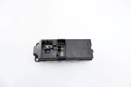 PANEL STEROWANIA SZYB MAZDA 6 I (2002-2008) 2.0 D