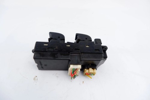 PANEL STEROWANIA SZYB MAZDA 6 I (2002-2008) 2.0 D