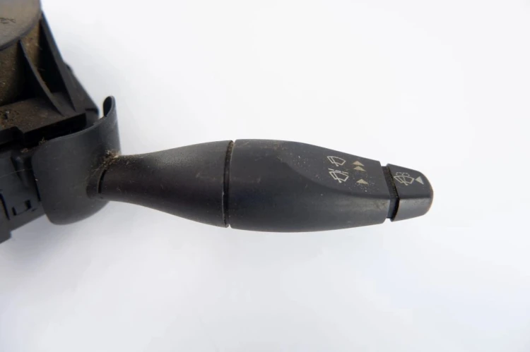 PRZEŁĄCZNIK ZESPOLONY FORD FOCUS MK1 1.8 TDCI 98AG-13335-AE
