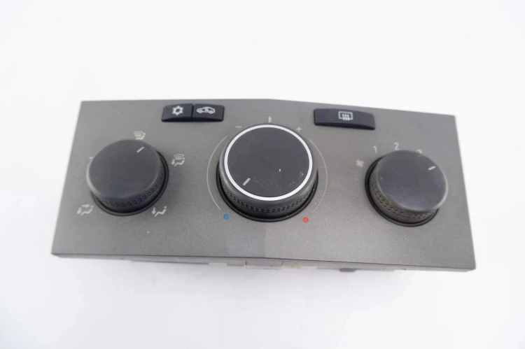 PANEL NAWIEWU OPEL ASTRA H (2006-2014) 1.9 CDTI 13201300