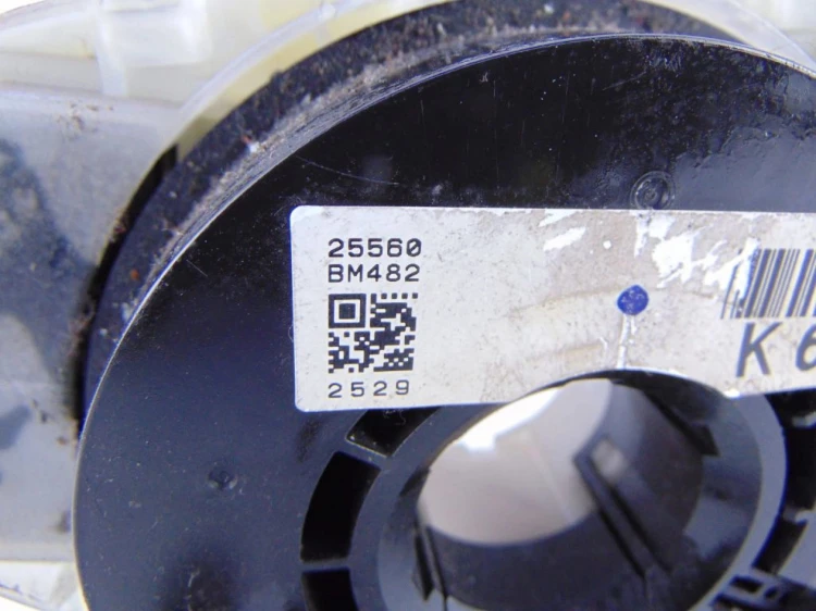 PRZEŁĄCZNIK ZESPOLONY NISSAN ALMERA N16(2000-2006) 1.5 DCI 25540 AV620