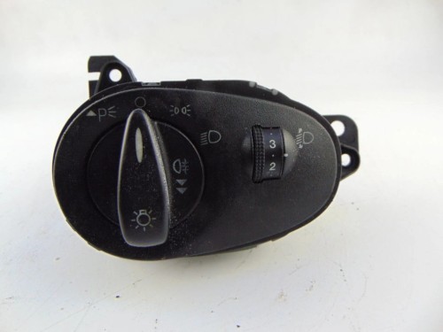 PRZEŁĄCZNIK ŚWIATEŁ FORD FOCUS MK1 1.6 16V 2M5T-13A024-EA