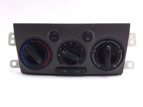PANEL KLIMATYZACJI MAZDA PREMACY (1999-2001) 2.0 D CB08A