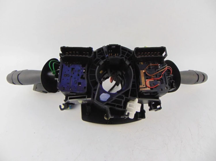 PRZEŁĄCZNIK ZESPOLONY RENAULT LAGUNA II LIFT (2005-2007) 8200420148