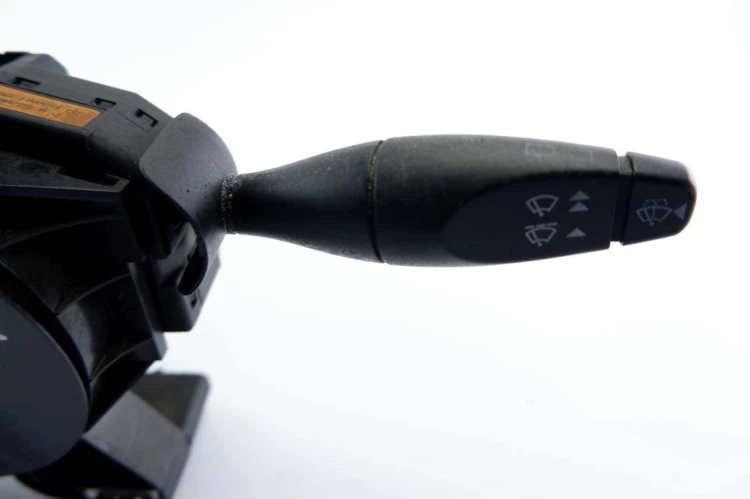 PRZEŁĄCZNIK ZESPOLONY FORD FOCUS MK1 1.8 TDCI 98AG 13335 AE