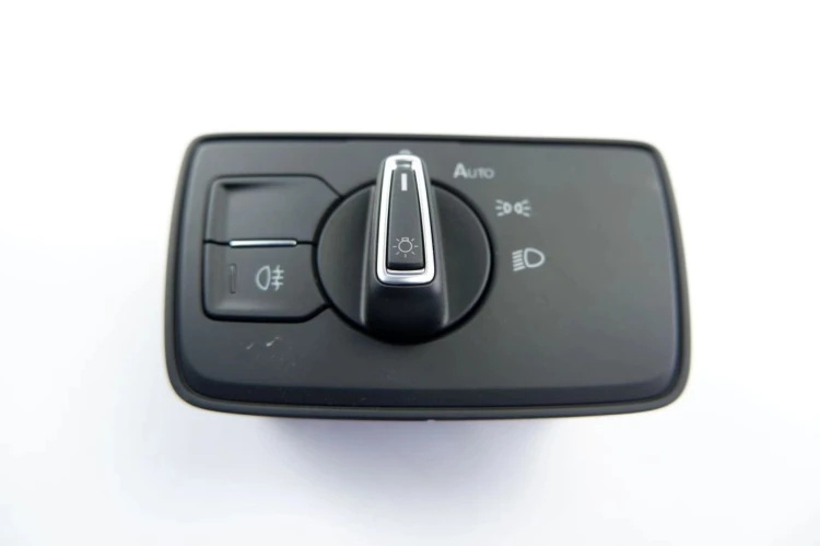 PRZEŁĄCZNIK ŚWIATEŁ VOLKSWAGEN PASSAT B8 1.4 TSI GTE 3G0941633J