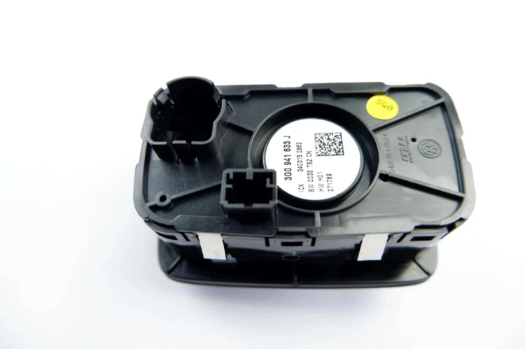PRZEŁĄCZNIK ŚWIATEŁ VOLKSWAGEN PASSAT B8 1.4 TSI GTE 3G0941633J