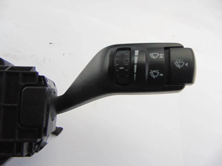 PRZEŁĄCZNIK ZESPOLONY FORD C-MAX LIFT (2007-2010) 1.6 TDCI 4M5T-13N064-HH