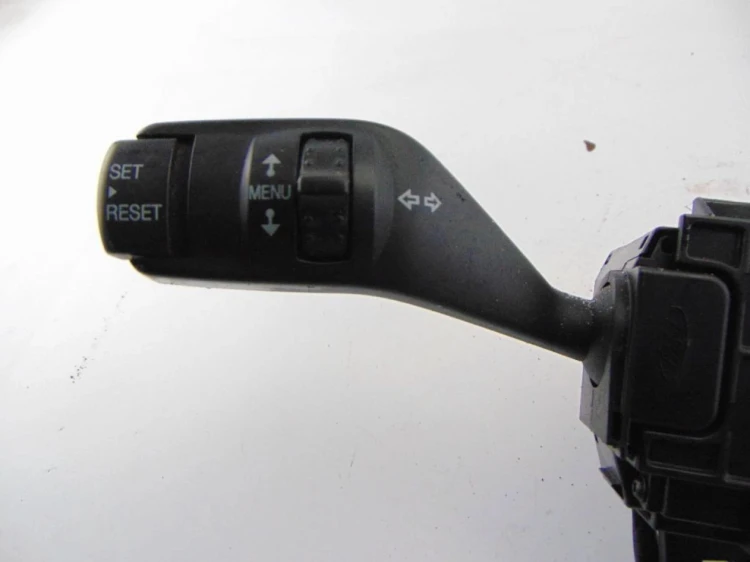 PRZEŁĄCZNIK ZESPOLONY FORD C-MAX LIFT (2007-2010) 1.6 TDCI 4M5T-13N064-HH