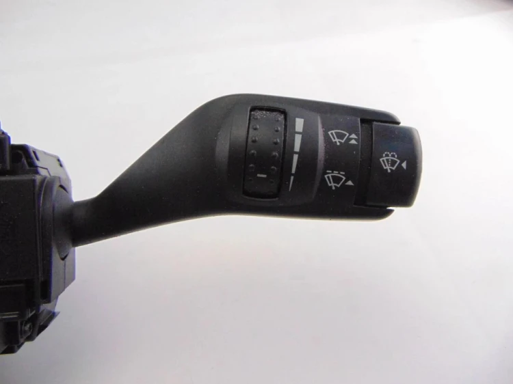 PRZEŁĄCZNIK ZESPOLONY FORD C-MAX LIFT (2007-2010) 1.6 TDCI 4M5T-13N064-HH