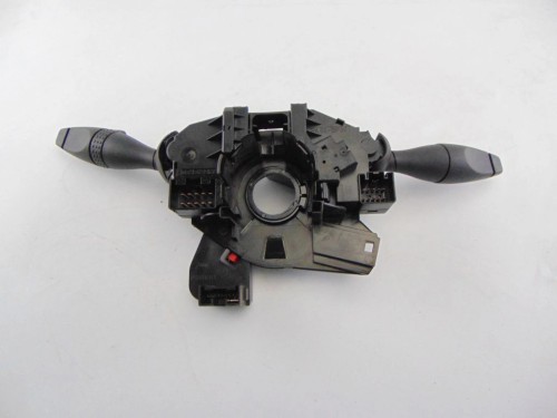 PRZEŁĄCZNIK ZESPOLONY FORD FIESTA MK6 1.25 16V 6S6T 13335 AA