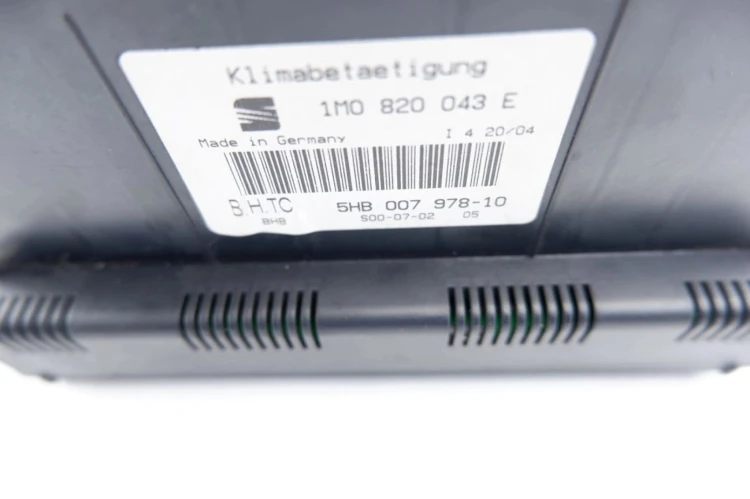 PANEL KLIMATYZACJI SEAT LEON I (1999-2005) 1.8 16V 1M0820043E
