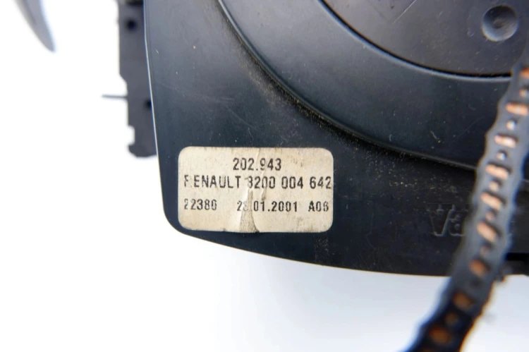 PRZEŁĄCZNIK ZESPOLONY RENAULT LAGUNA II LIFT (2005-2007) 2.0 16V 8200004642