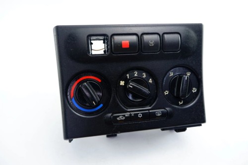 PANEL KLIMATYZACJI OPEL ZAFIRA A 2.0 DTI 90559839