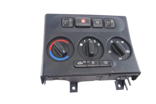 PANEL KLIMATYZACJI OPEL ZAFIRA A 2.0 DTI 90559839