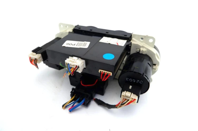 PANEL KLIMATYZACJI HYUNDAI SANTA FE (2000-2006) 2.0 CRDI 97250-26XXX