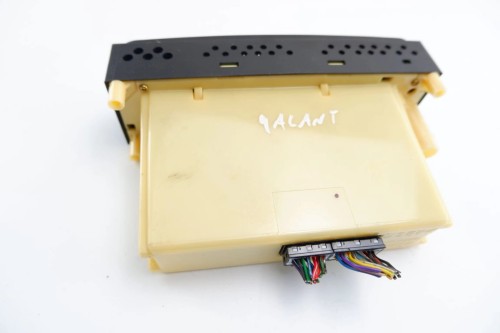 PANEL KLIMATYZACJI MITSUBISHI GALANT VIII 8 MR568514