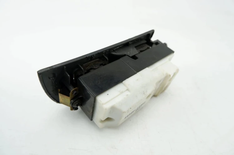 PANEL STEROWANIA SZYB TOYOTA COROLLA E11 84820-12361