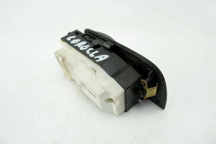 PANEL STEROWANIA SZYB TOYOTA COROLLA E11 84820-12361