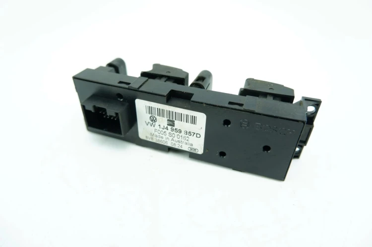 PANEL STEROWANIA SZYB VOLKSWAGEN PASSAT B5 1.9TDI 1J4959857D