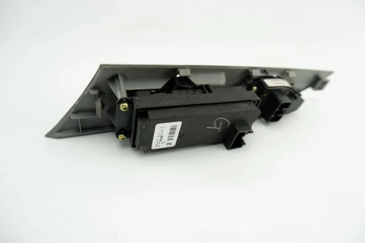PANEL STEROWANIA SZYB MAZDA 3 I (2003-2009) 2.0 16V BEN