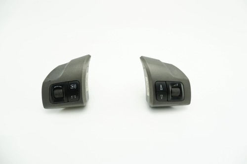 PRZYCISKI KIEROWNICY RADIA OPEL VECTRA C(2002-2008) 2.0 DTI 13208858