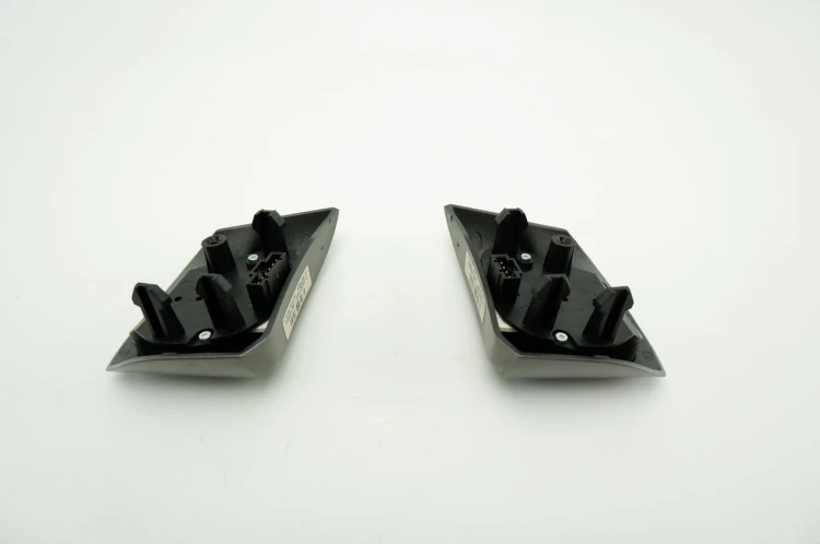 PRZYCISKI KIEROWNICY RADIA OPEL VECTRA C(2002-2008) 2.0 DTI 13208858