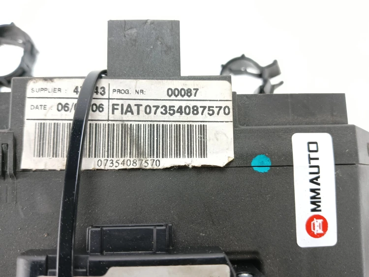 PRZEŁĄCZNIK ZESPOLONY FIAT CROMA (2005-2007) 1.9 JTD 150KM 07354087570