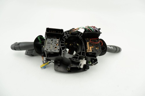 PRZEŁĄCZNIK ZESPOLONY RENAULT LAGUNA II (2001-2005) 82002607817--A