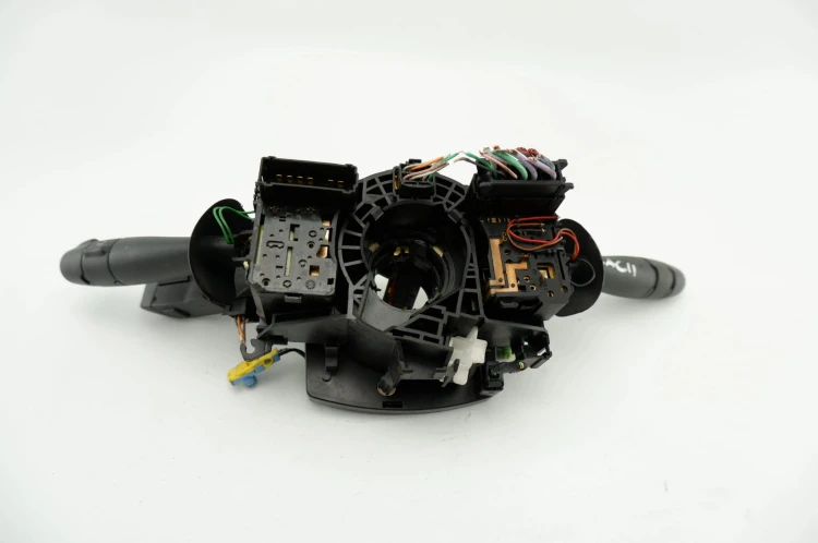 PRZEŁĄCZNIK ZESPOLONY RENAULT LAGUNA II (2001-2005) 82002607817--A