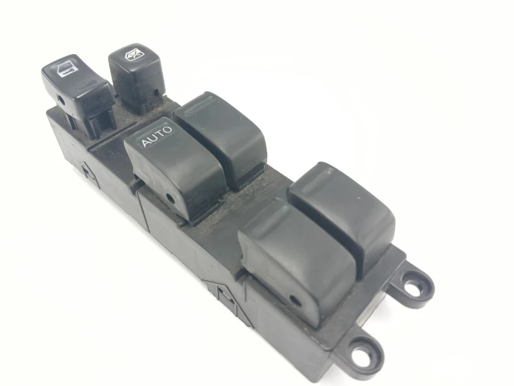 PANEL STEROWANIA SZYB NISSAN X-TRAIL T30 (2000-2007) 2.0 16V 140KM