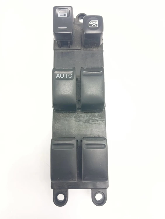 PANEL STEROWANIA SZYB NISSAN X-TRAIL T30 (2000-2007) 2.0 16V 140KM