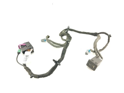 GNIAZDO USB AUX OPEL INSIGNIA A LIFT (2013-2017) 2.0 CDTI 140KM 22875063