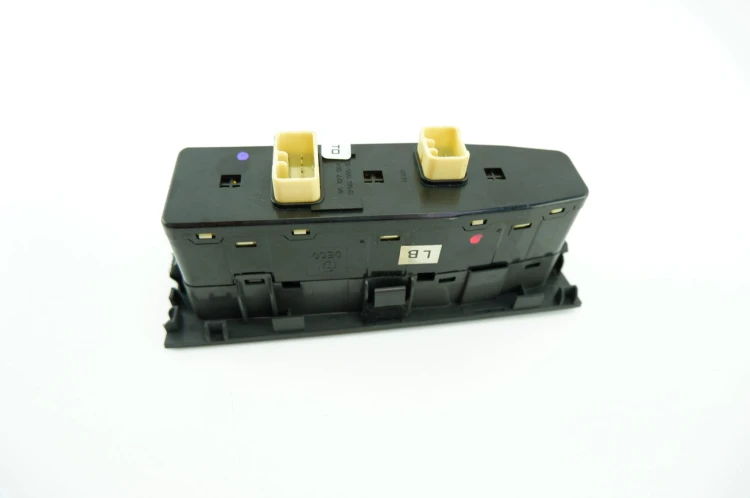 PANEL STEROWANIA SZYB CHEVROLET EPICA (2006-2008) 2.0 24V 144KM 96327954