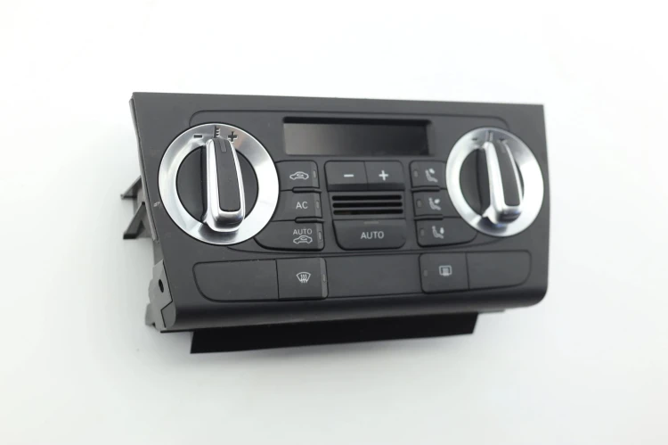PANEL KLIMATYZACJI AUDI A3 8P LIFT (2008-2012) 2.0 TDI 140KM 8P0820043BK