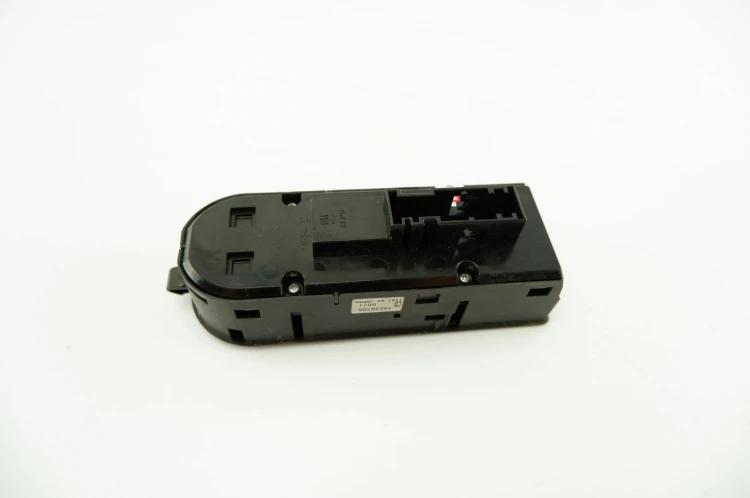 PANEL STEROWANIA SZYB OPEL ASTRA H (2004-2006) 1.9 CDTI 120KM 13228706