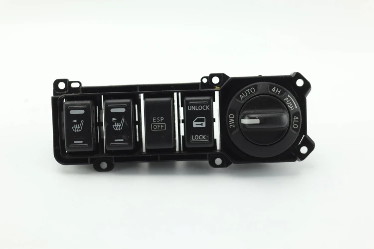 PRZEŁĄCZNIK PODGRZEWANIA FOTELI NISSAN PATHFINDER III R51 (2005-2010) 2.5 D