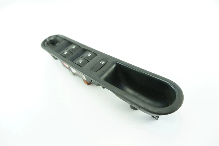 PANEL STEROWANIA SZYB RENAULT ESPACE IV (2003-2006) 3.0 DCI 177KM 820032842