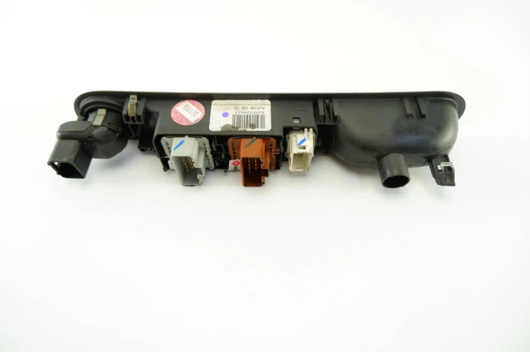 PANEL STEROWANIA SZYB RENAULT ESPACE IV (2003-2006) 3.0 DCI 177KM 820032842