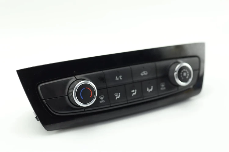 PANEL KLIMATYZACJI OPEL CORSA F (2019-) 1.2 THP 101KM 39185221
